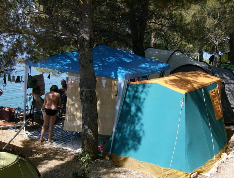 Отель Camping Pinus Стариград-Пакленица Экстерьер фото